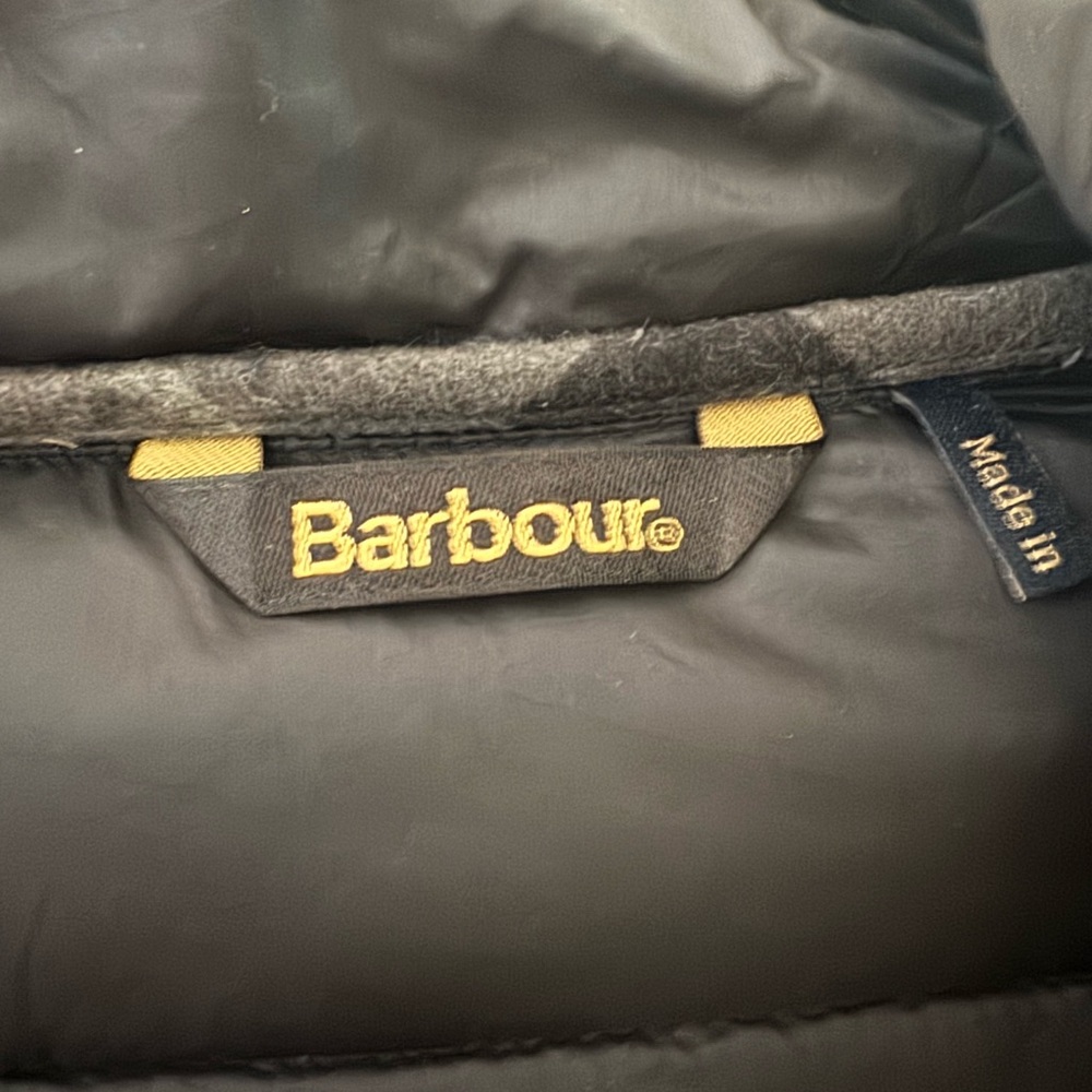 Barbour Women's black Quilted Puffer Coat - Picture 4 of 7